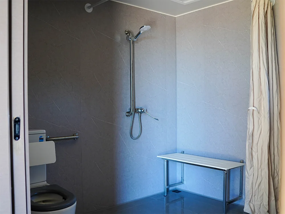 King Accessible Cabin